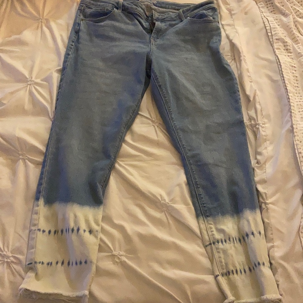Old Navy Bleached Ankle Jeans
